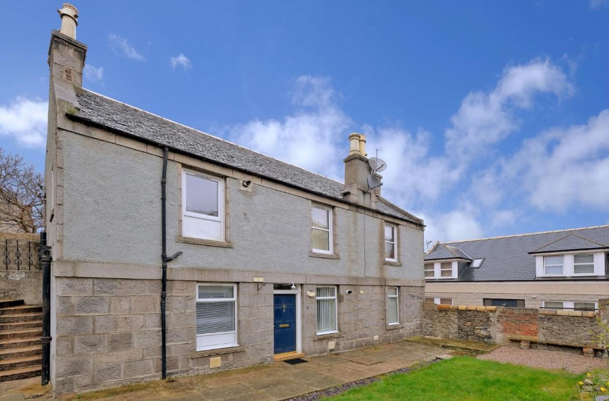 Modern 2 Bedroom And 2 Bath * Aberdeen